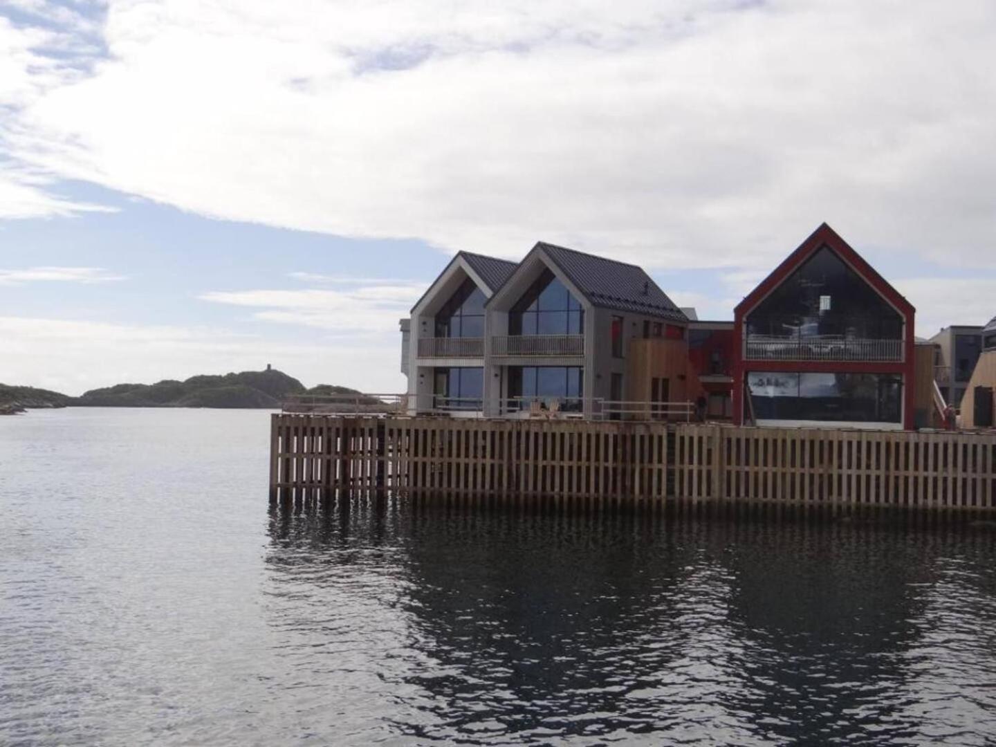 Rorbuleilighet 1J Henningsvær Extérieur photo
