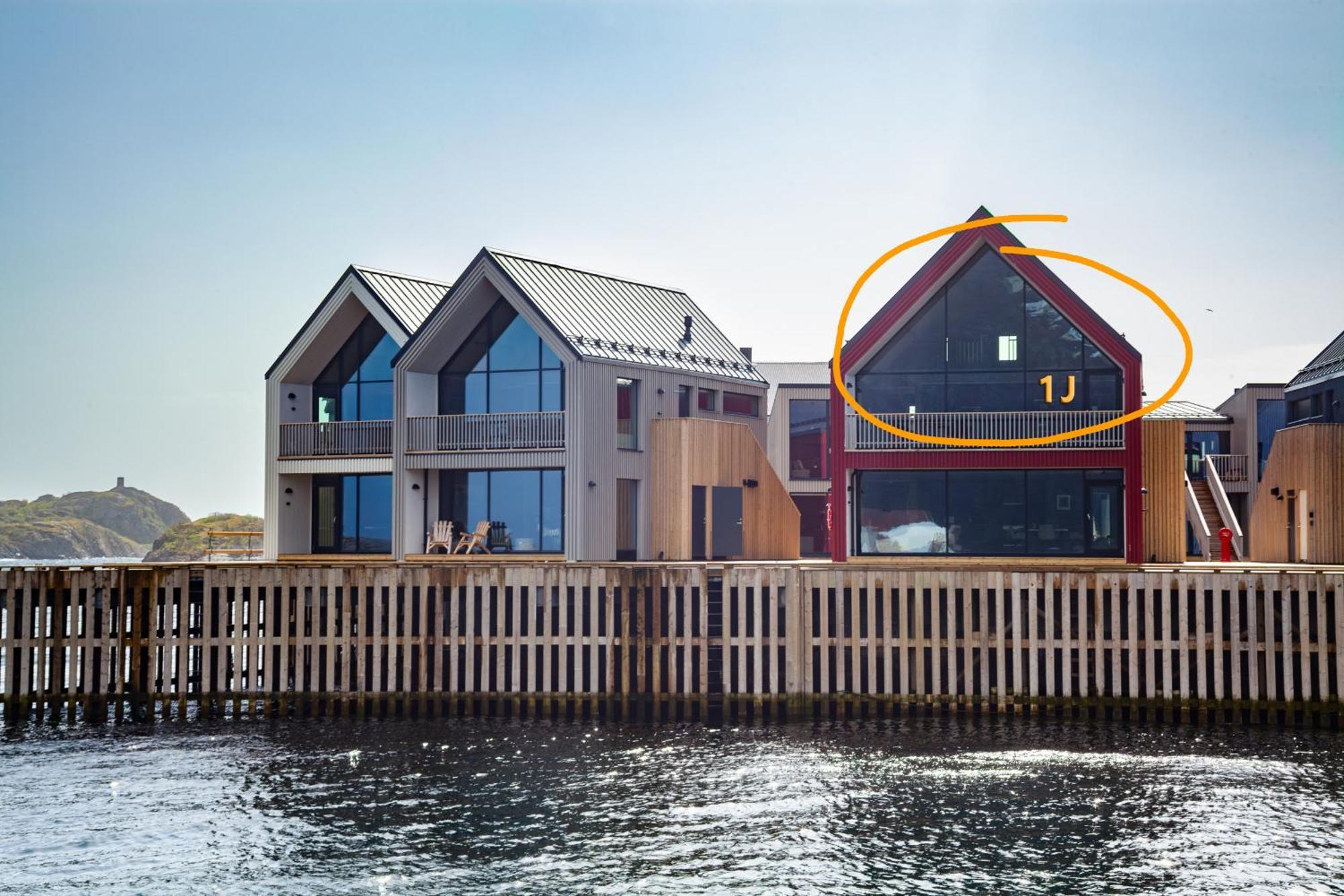 Rorbuleilighet 1J Henningsvær Extérieur photo